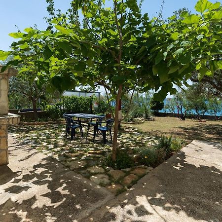 Family Friendly Seaside Apartments Kozino, Zadar - 5756 Petrčane Extérieur photo