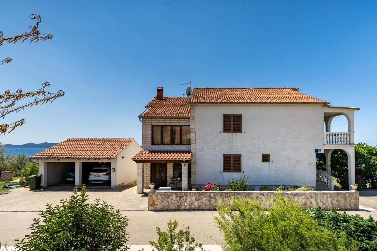 Family Friendly Seaside Apartments Kozino, Zadar - 5756 Petrčane Extérieur photo