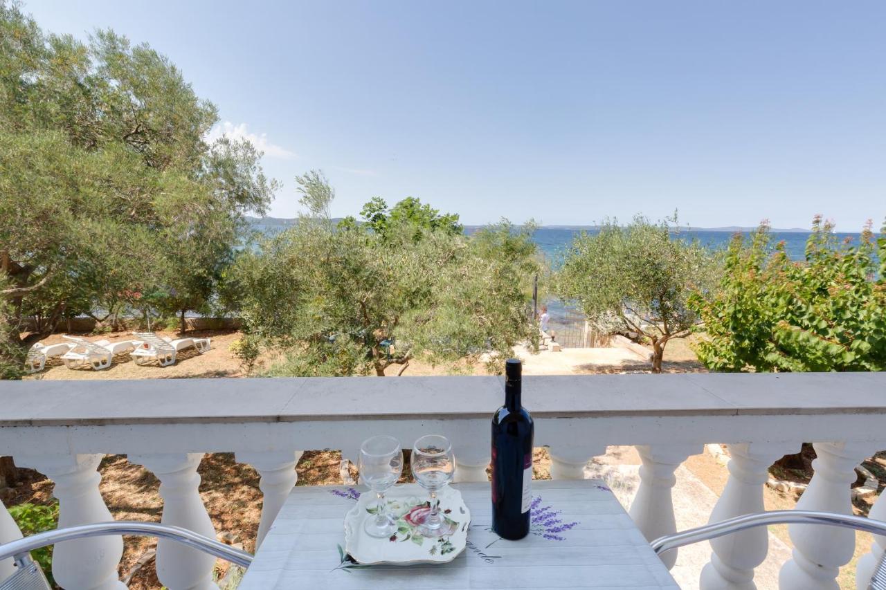 Family Friendly Seaside Apartments Kozino, Zadar - 5756 Petrčane Extérieur photo
