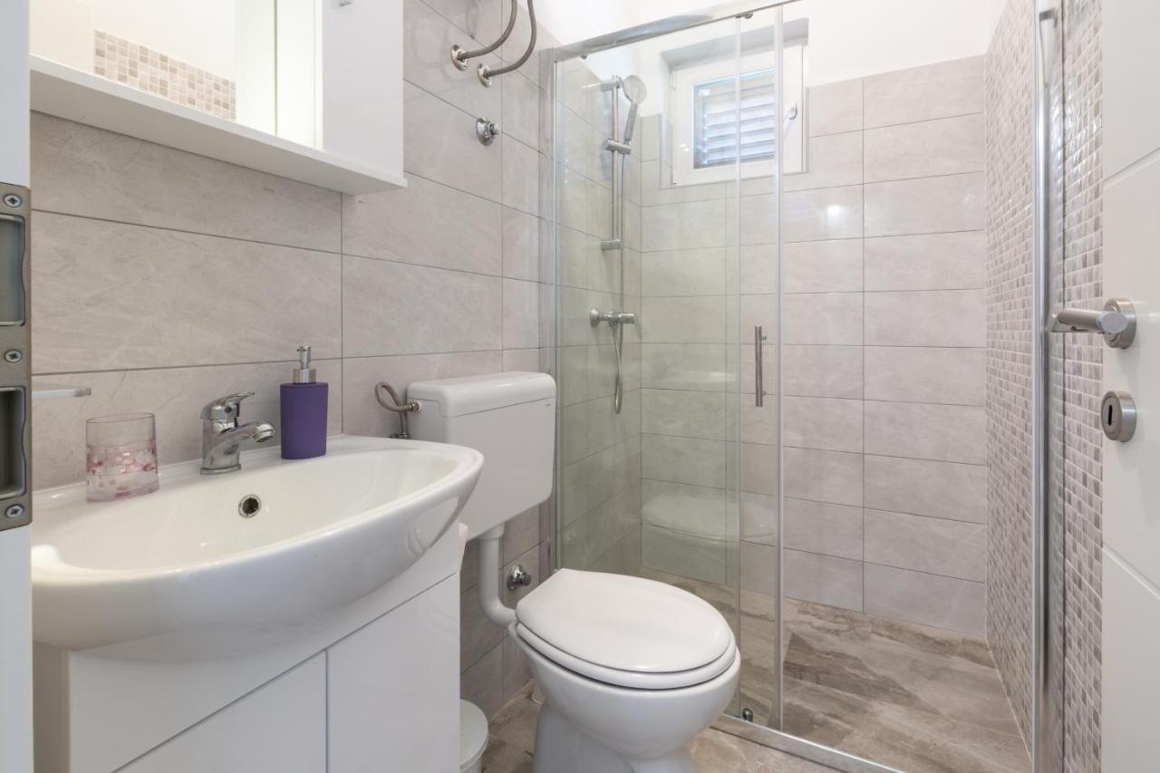 Family Friendly Seaside Apartments Kozino, Zadar - 5756 Petrčane Extérieur photo